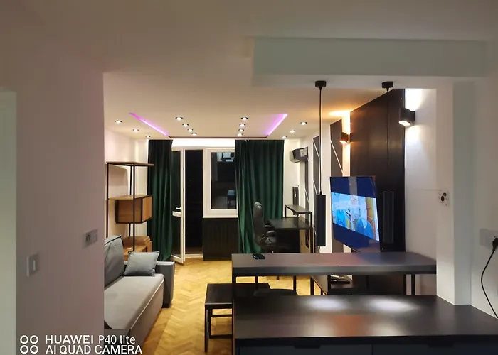 Super W Centrum Miasta Hoza 9a * Otwock