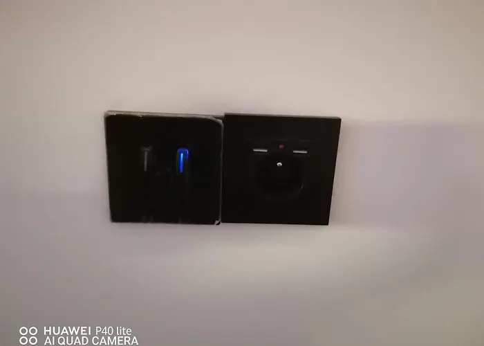 Super W Centrum Miasta Hoza 9a